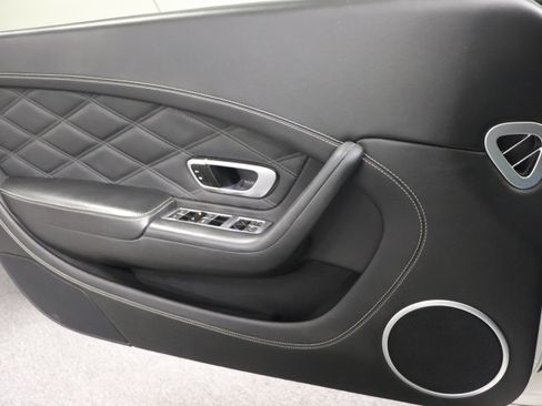 Used 2014 Bentley Continental GTC image 21