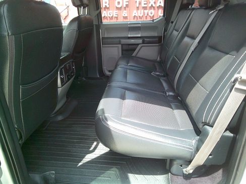 Used 2017 Ford F150 XLT AWD/4WD image 6