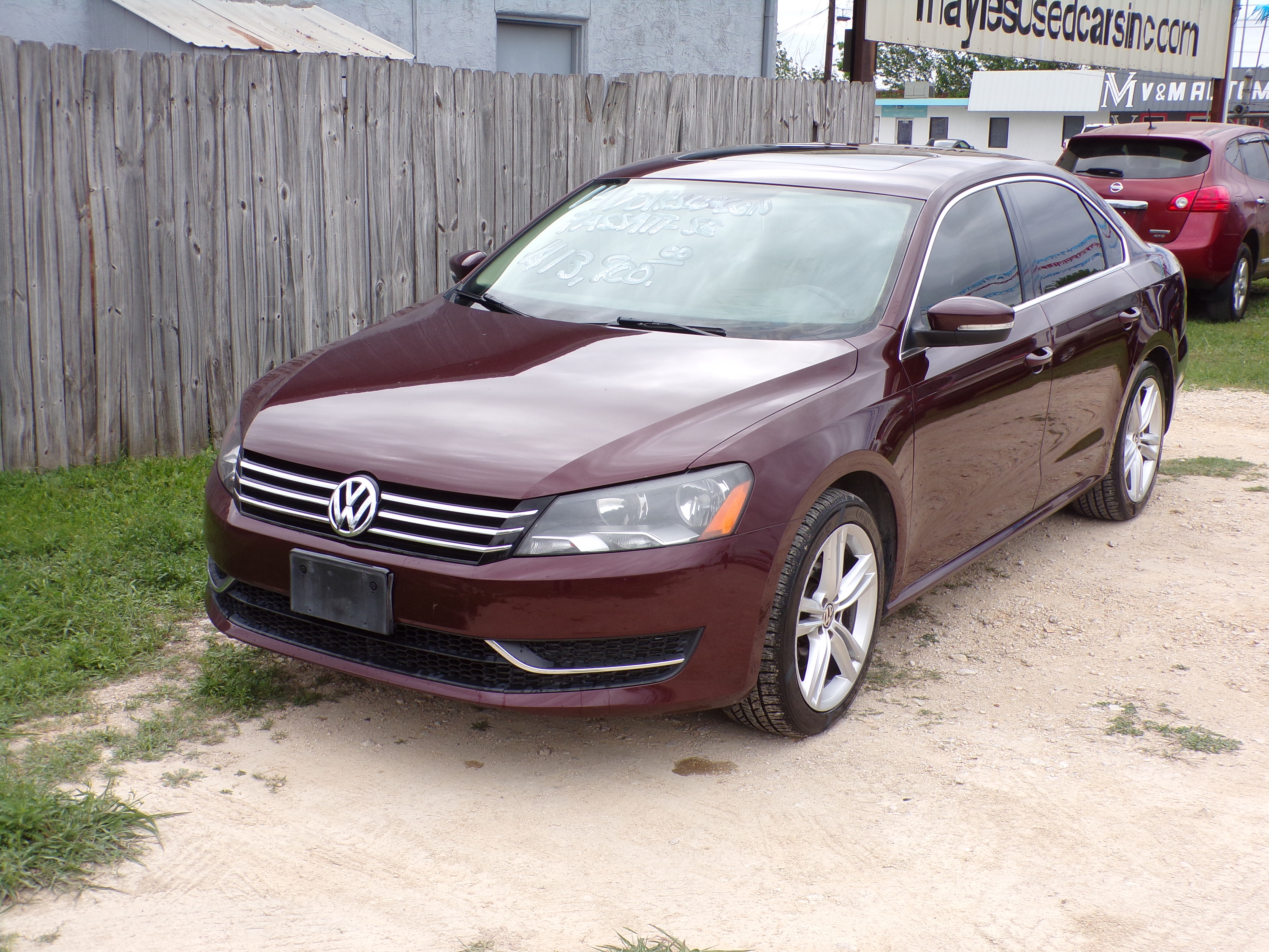 Used 2014 Volkswagen Passat 2.5 SE FWD image 1