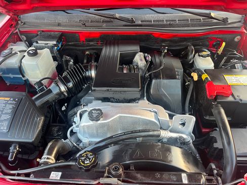 Used 2010 Chevrolet Colorado LT image 19