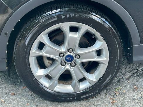 Used 2015 Ford Escape FWD Titanium image 32