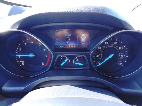 Used 2019 Ford Escape 4WD Titanium image 14