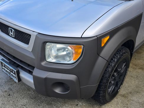 Used 2004 Honda Element EX image 32