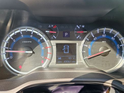 Used 2018 Toyota 4Runner 2WD image 11
