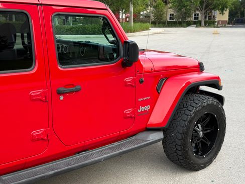 Used 2019 Jeep Wrangler 4WD Unlimited Sahara image 49