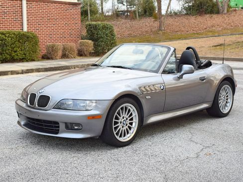 Used 2002 BMW Z3 3.0i image 2
