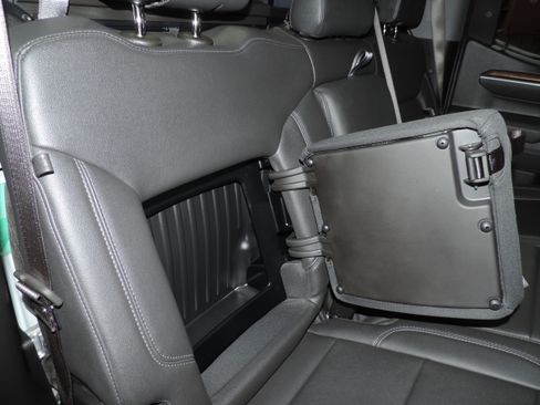 Used 2025 GMC Sierra 1500 Elevation image 39