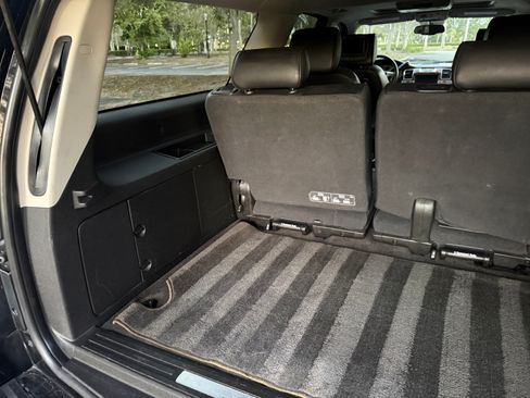 Used 2014 Cadillac Escalade ESV Platinum image 49