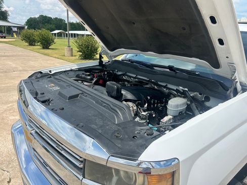Used 2015 Chevrolet Silverado 2500 2WD Double Cab image 22