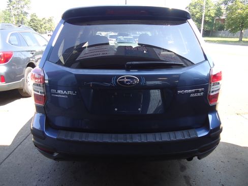 Used 2014 Subaru Forester 2.5i Premium AWD/4WD image 5
