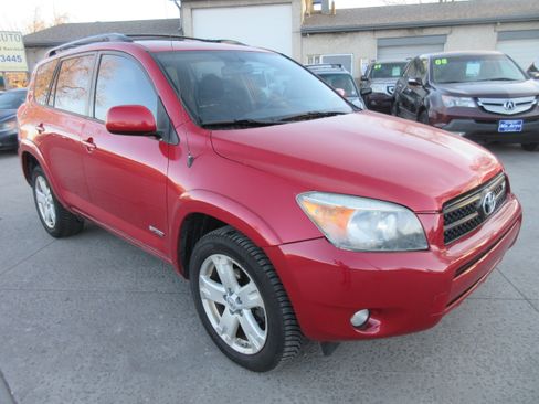 Used 2007 Toyota RAV4 Sport image 2