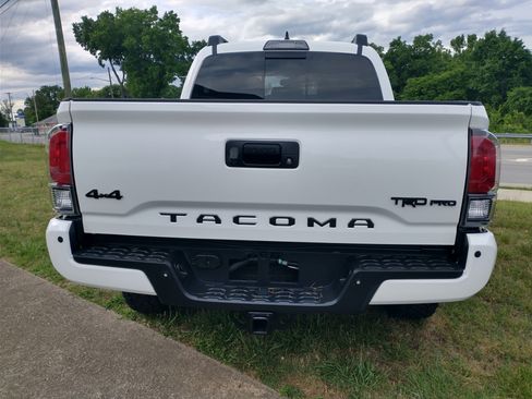 Used 2019 Toyota Tacoma TRD Pro AWD/4WD image 3