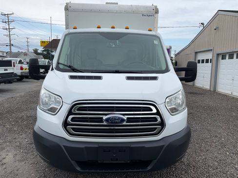 Used 2017 Ford Transit 350 image 2