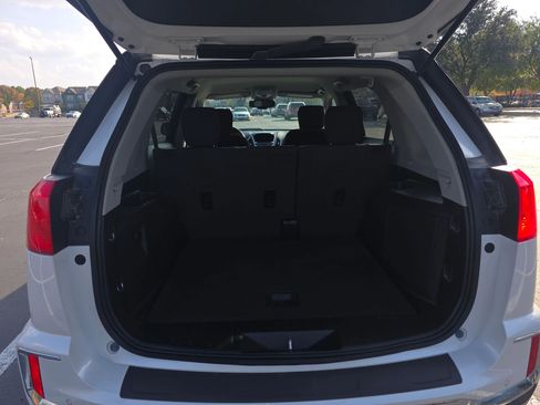 Used 2017 GMC Terrain SLE image 6