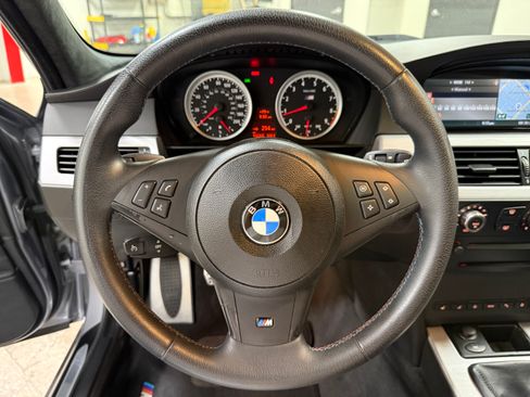 Used 2007 BMW M5 RWD image 27
