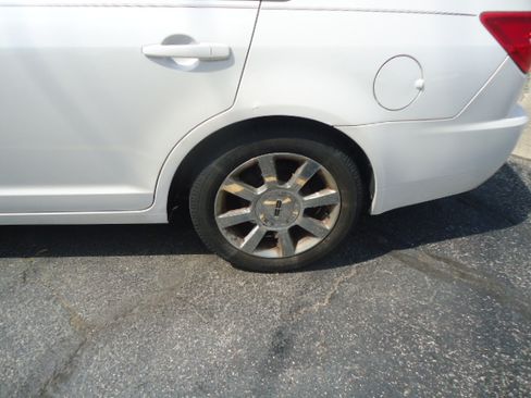 Used 2009 Lincoln MKZ AWD image 5