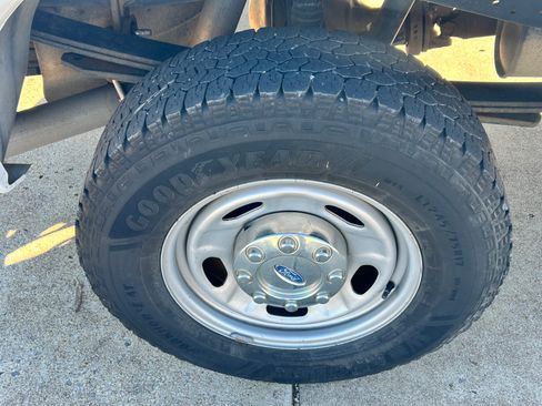 Used 2014 Ford F250 image 27