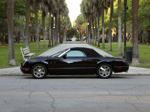 Used 2002 Ford Thunderbird RWD image 25