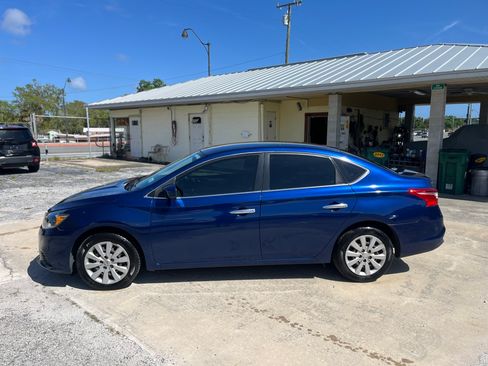 Used 2019 Nissan Sentra 1.8 S image 9