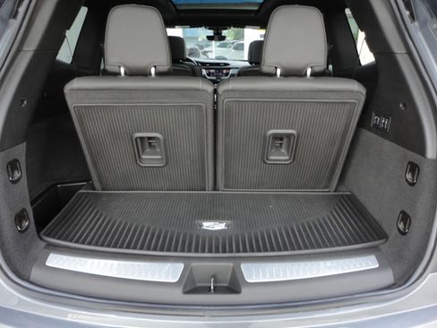 Used 2022 Cadillac XT6 AWD Premium Luxury image 23