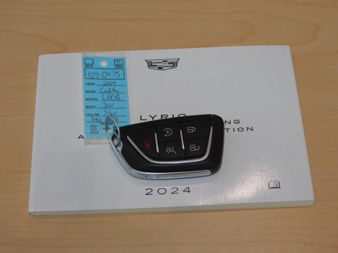 Used 2024 Cadillac Lyriq Luxury image 39