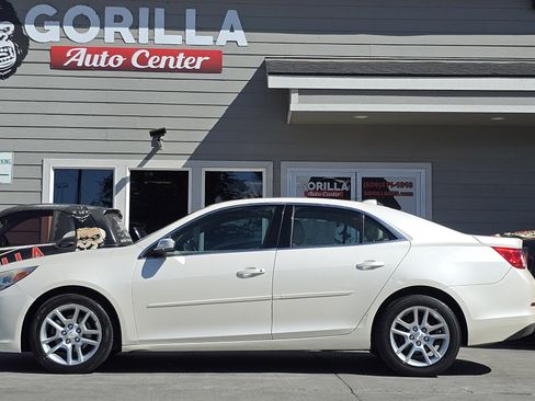 Used 2014 Chevrolet Malibu LT image 2