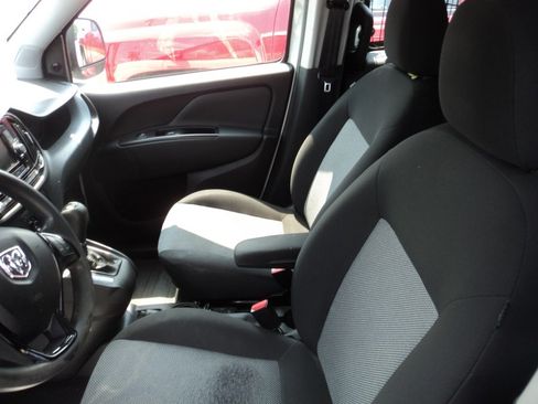 Used 2018 RAM ProMaster City Tradesman SLT image 4