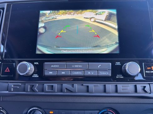Used 2025 Nissan Frontier S image 13