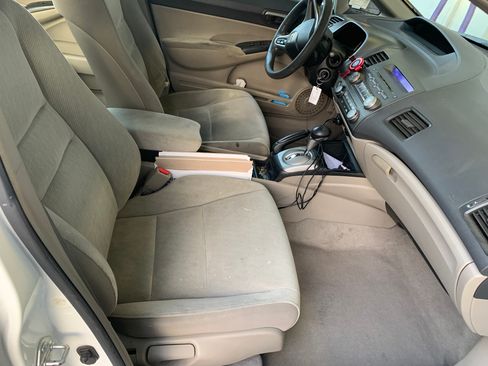 Used 2005 Honda Civic GX image 36