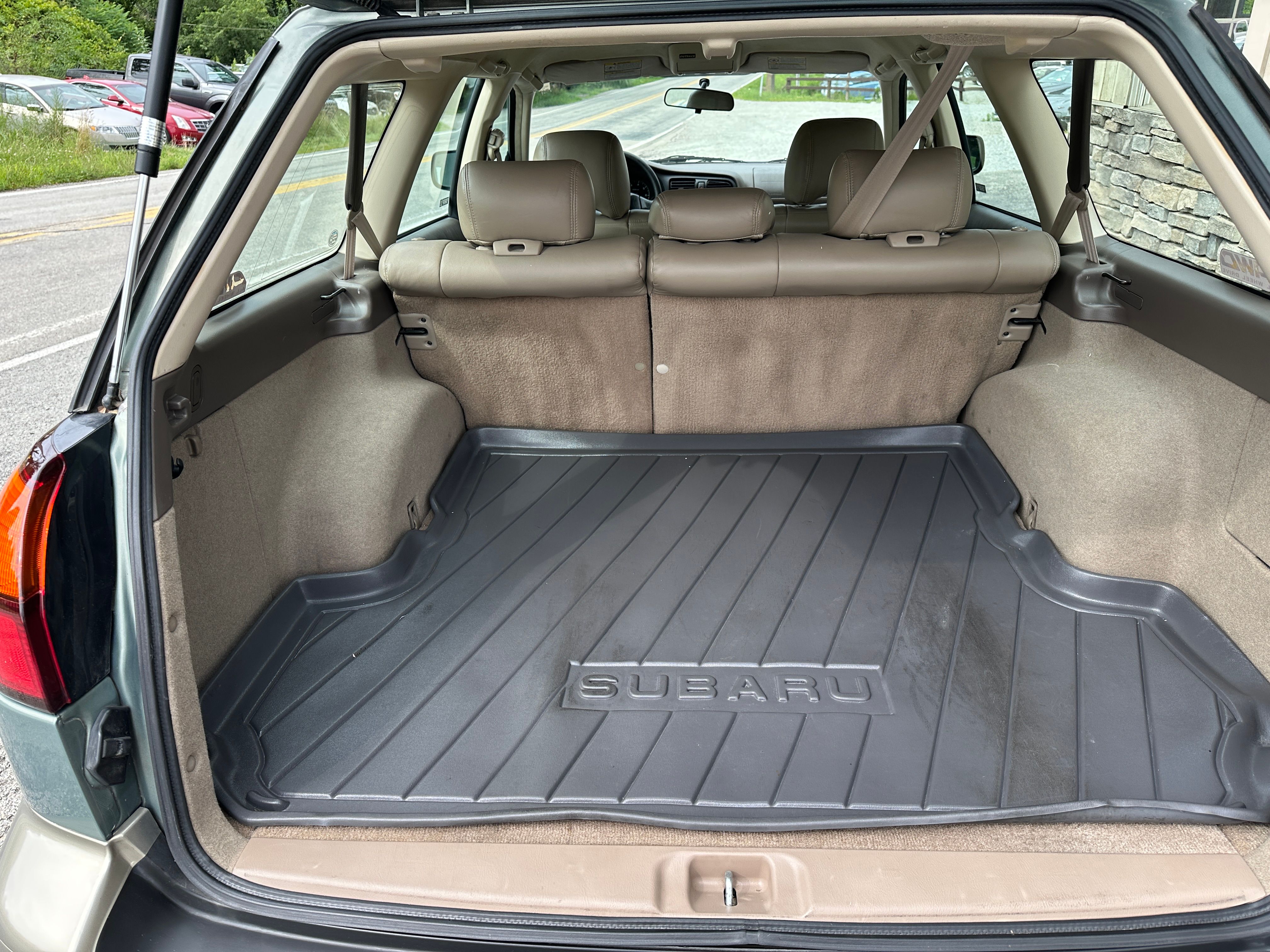 Used 2004 Subaru Outback Wagon AWD/4WD image 17