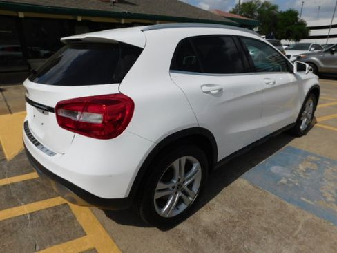 Used 2019 Mercedes-Benz GLA 250 image 9