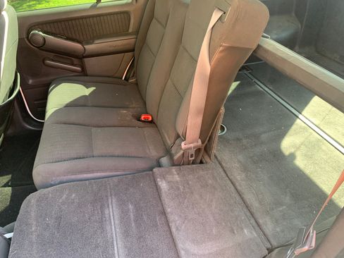 Used 2009 Ford Explorer 2WD XLT image 14