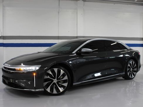 Used 2023 Lucid Air Grand Touring image 2