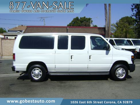 Used 2012 Ford E-150 and Econoline 150 Wagon RWD image 1