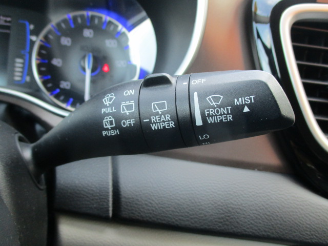 Used 2018 Chrysler Pacifica Touring-L FWD image 58