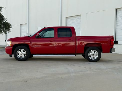 Used 2007 Chevrolet Silverado 1500 LTZ image 2