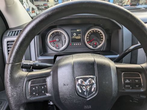 Used 2017 RAM 1500 ST image 10