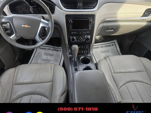 Used 2015 Chevrolet Traverse LTZ image 9