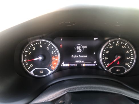 Used 2015 Jeep Renegade Trailhawk image 11