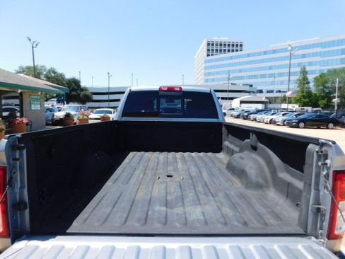 Used 2022 RAM 3500 4x4 Crew Cab Tradesman DRW image 7