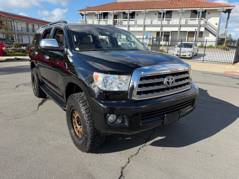 Used 2016 Toyota Sequoia Limited image 8