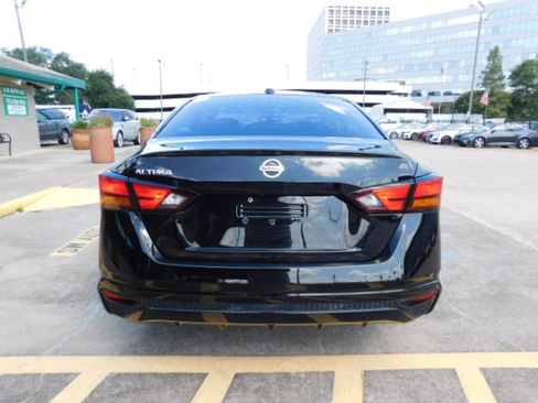 Used 2020 Nissan Altima 2.5 S FWD image 6