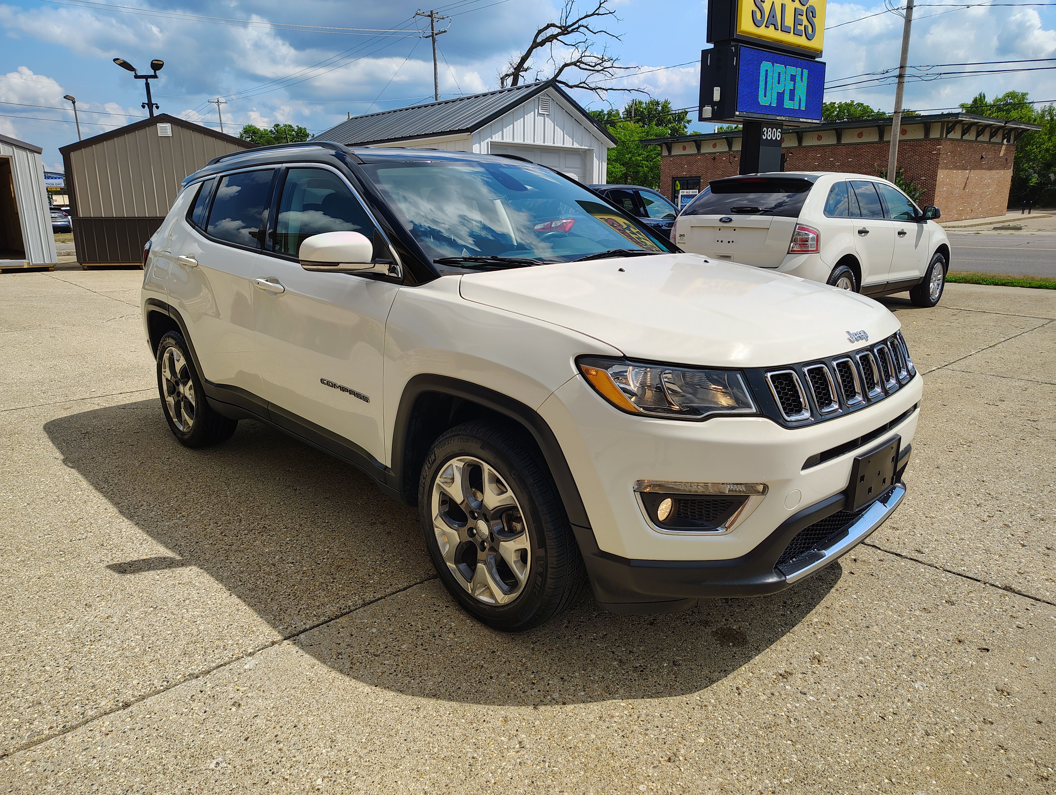 Used 2019 Jeep Compass 4WD Limited image 3