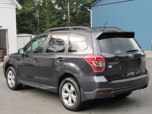 Used 2014 Subaru Forester 2.5i Limited AWD/4WD image 7