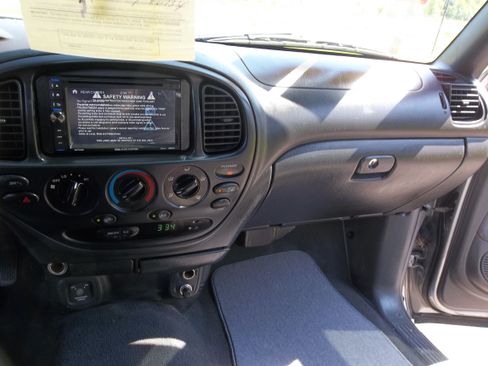 Used 2005 Toyota Tundra 4x4 Access Cab SR5 image 11