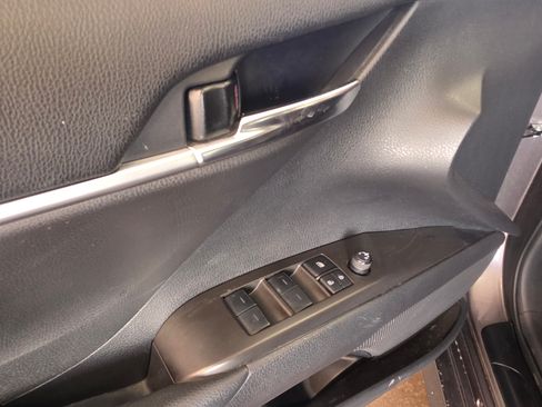 Used 2023 Toyota Camry LE image 34