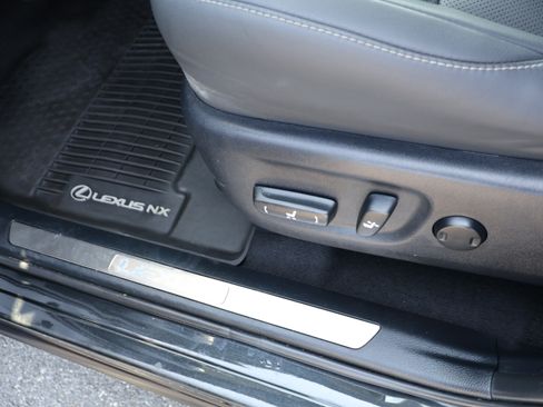 Used 2020 Lexus NX 300h image 19