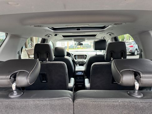 Used 2019 GMC Acadia AWD SLT w/ SLT-1 image 17