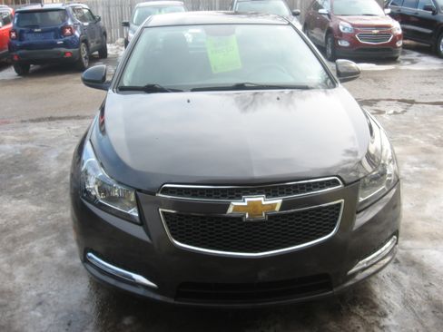 Used 2014 Chevrolet Cruze Eco image 2