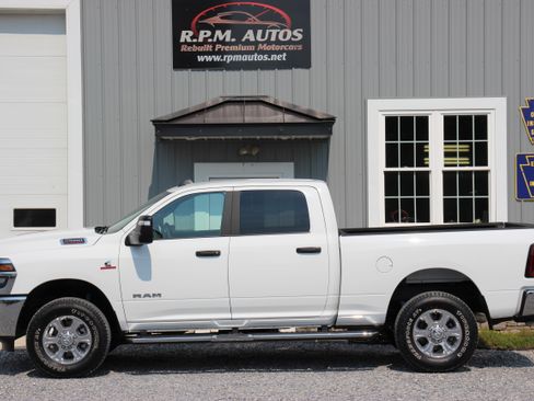 Used 2026 RAM 2500 4x4 Crew Cab Big Horn image 4